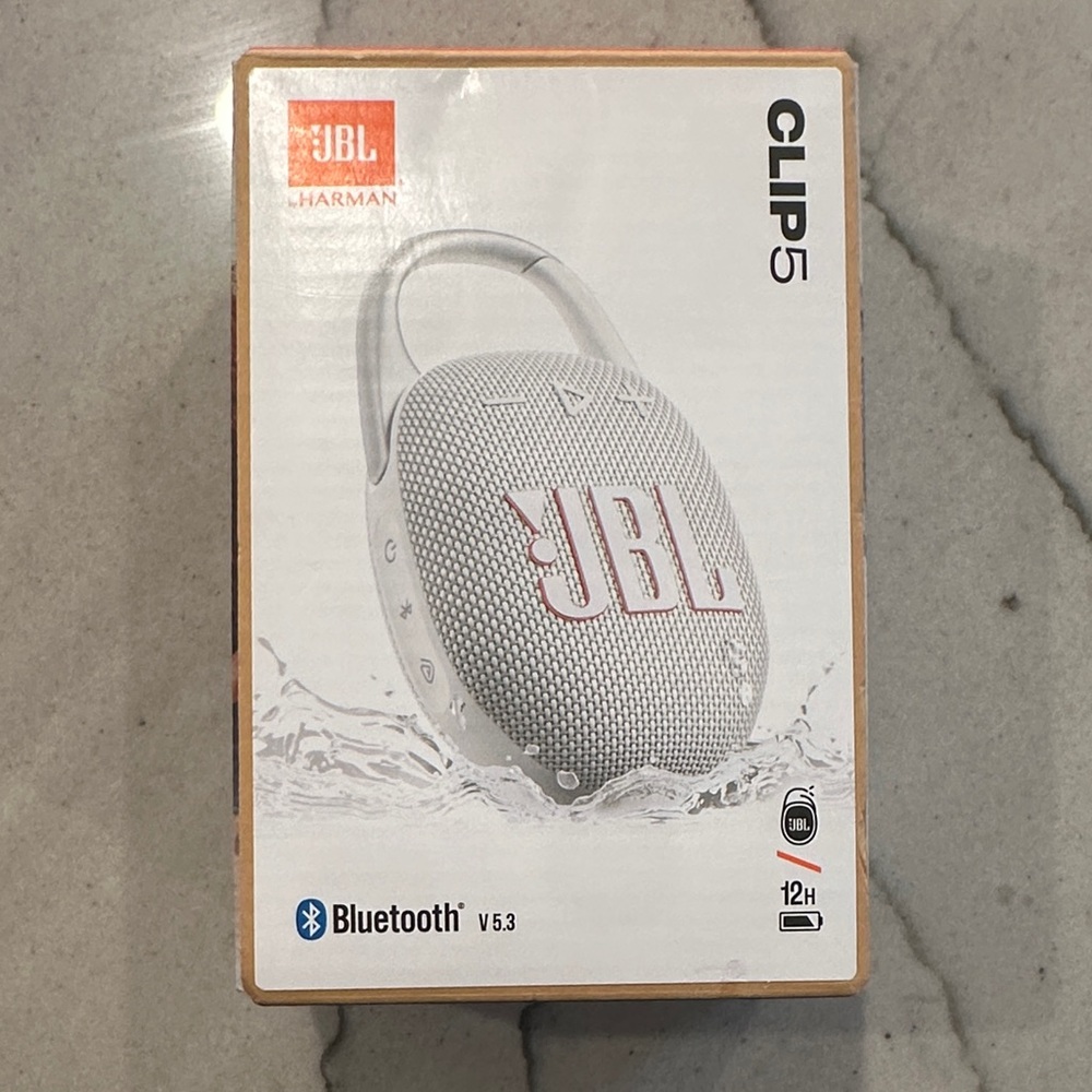 JBL Clip 5 Bluetooth Speaker